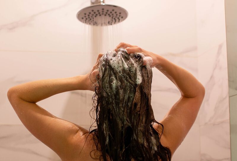 Professionelles Shampoo: Warum es sich wirklich lohnt