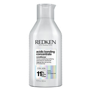 Reparierender Conditioner f&uuml;r strapaziertes Haar Acidic Bonding Concentrate