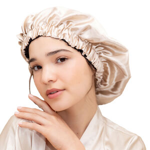 Satin-Haube