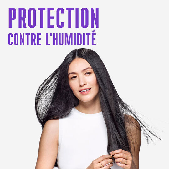 Spray protection 24h pour cheveux indisciplin&eacute;s BC Frizz Away