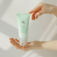 Green Plum Refreshing Cleanser