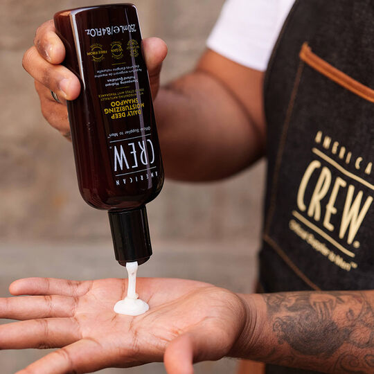 T&auml;glich anzuwendendes, tiefenwirksames Feuchtigkeitsshampoo