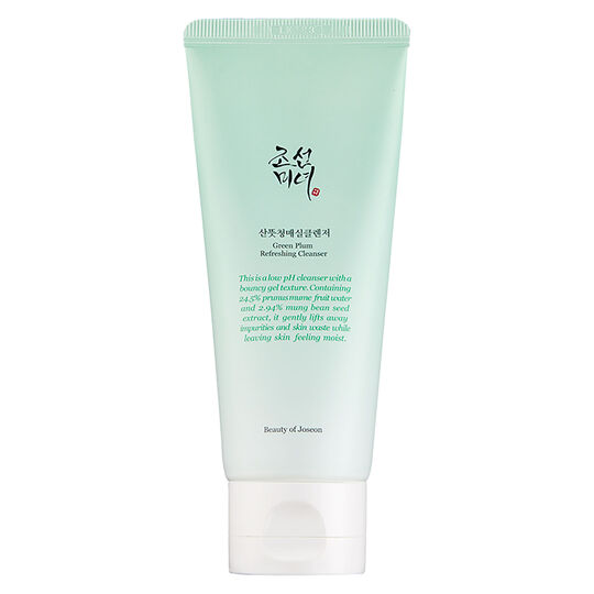 Green Plum Refreshing Cleanser