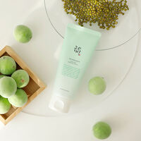 Green Plum Refreshing Cleanser