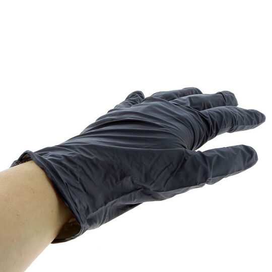 Schachtel mit 100 Nitrilhandschuhen