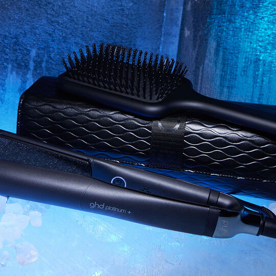 Exklusives Set mit dem Gl&auml;tteisen Platinum+