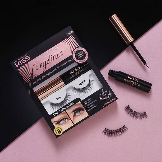 Set mit k&uuml;nstlichen Wimpern und magnetischem Eyeliner
