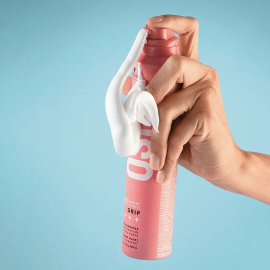 Osis+ Grip Schaumfestiger mit starkem Halt