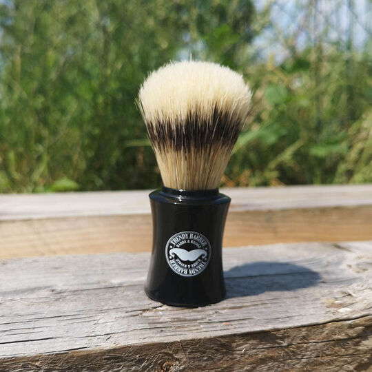 Rasierpinsel aus reiner Seide