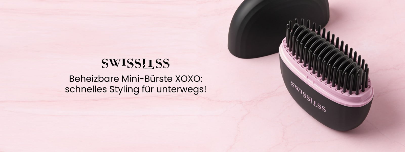 Kompakt, kabellos und leicht mitzunehmen – die beheizbare Mini-Bürste XOXO von Swissliss ist dein perfekter Begleiter für schnelle Styling-Auffrischungen unterwegs!